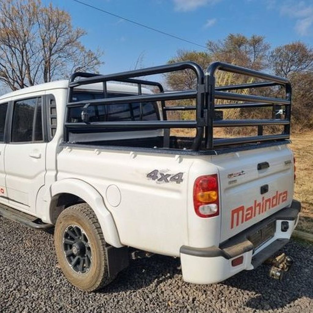 Mahindra Cattle Rails - Stafross